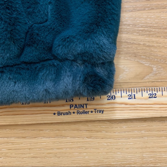 Hollister Faux Fur Teal Jacket M - Picture 7 of 12